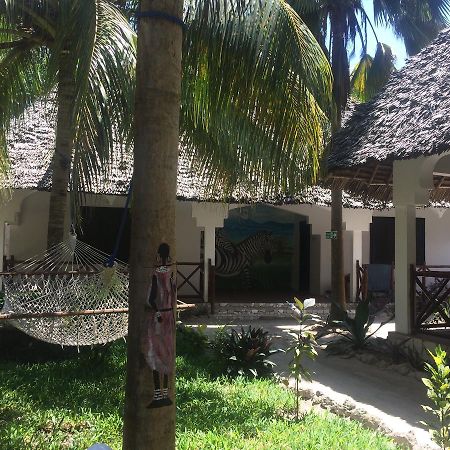 Kicheko Bungalows Nungwi Esterno foto
